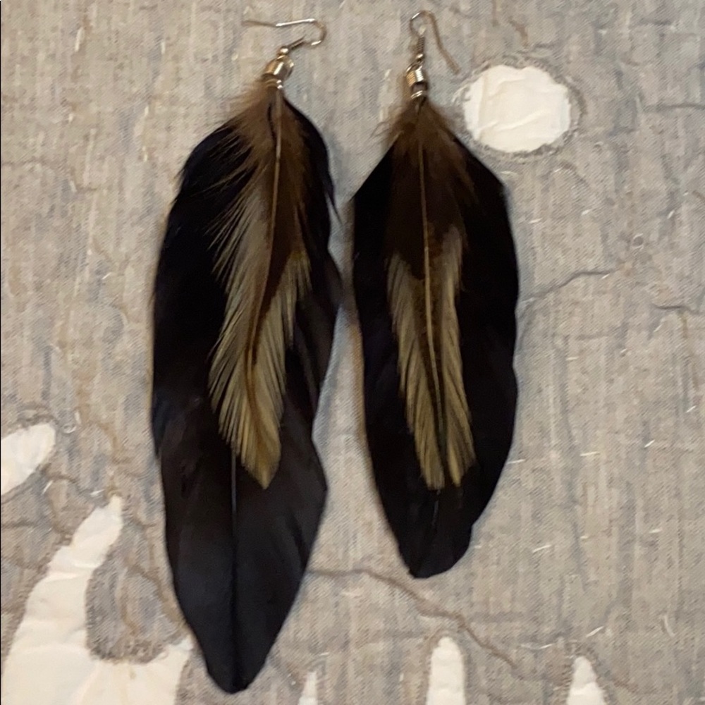 Pretty feather hook earrings